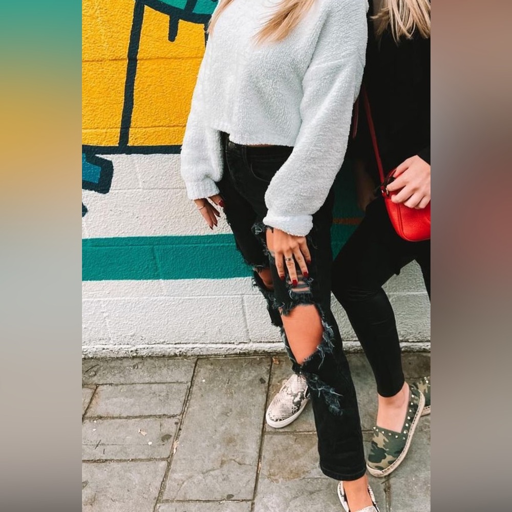 Black Ripped Jeans - Picture 2 of 7